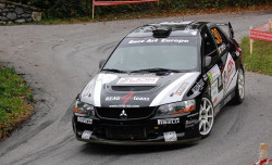 MITSUBISHI EVO Prise d’air sur le toit